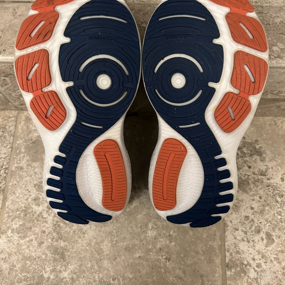 Brooks Glycerin 21 GTS. Like new. 7M. - Picture 10 of 11